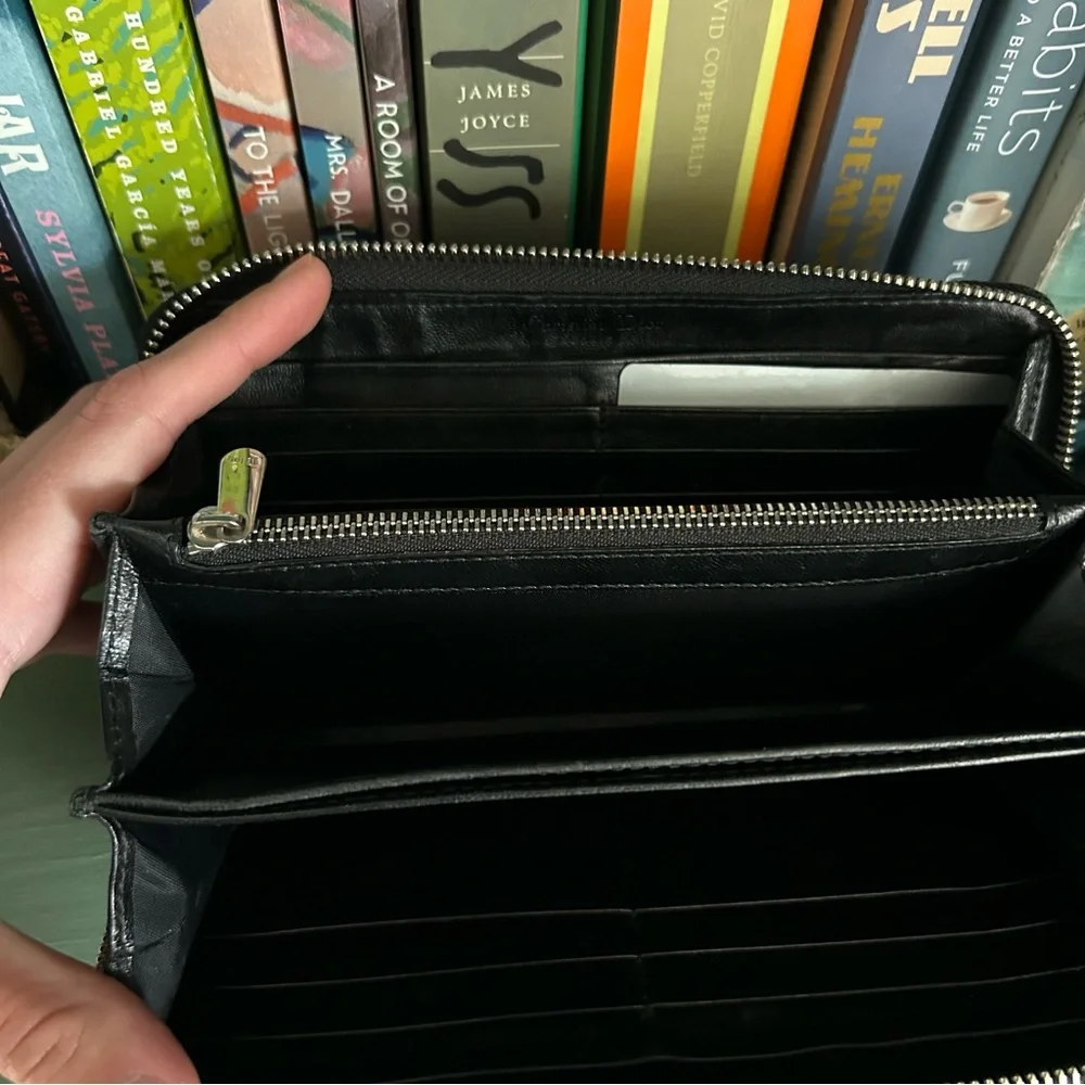 Lady Dior Voyageur Wallet Black - Picture 7 of 11